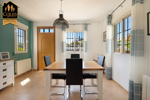 ARB3VL38: Villa for Sale in Arboleas, Almería