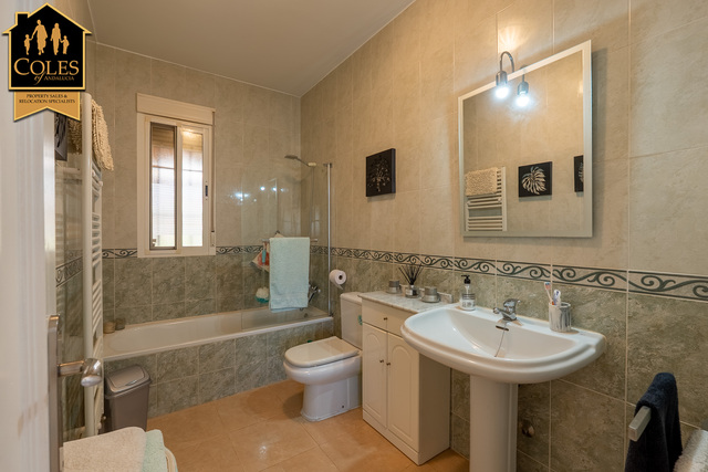 ARB3VL38: Villa for Sale in Arboleas, Almería