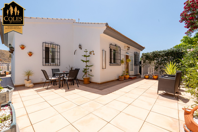 ARB3VL38: Villa for Sale in Arboleas, Almería