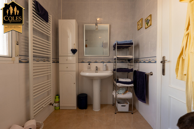 ARB3VL38: Villa for Sale in Arboleas, Almería