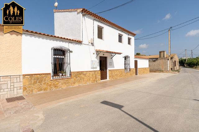 TUR5C01: Cortijo for Sale in Turre, Almería