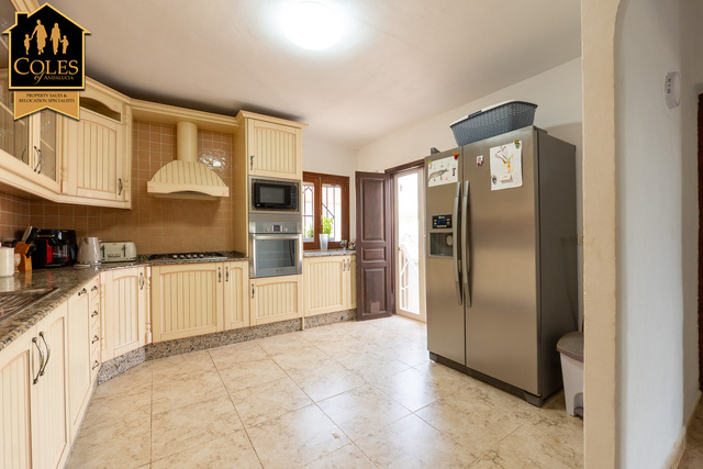 TUR5C01: Cortijo for Sale in Turre, Almería