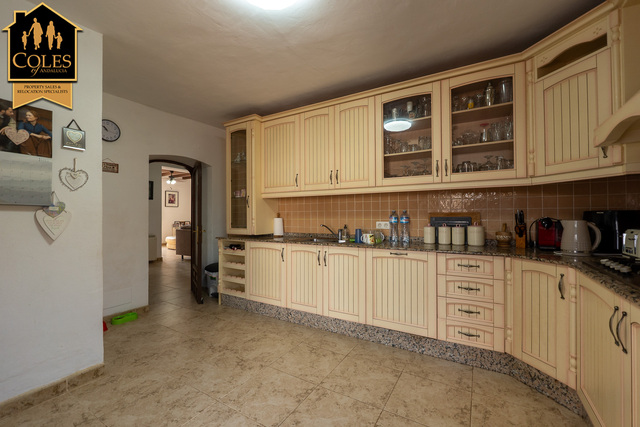 TUR5C01: Cortijo for Sale in Turre, Almería