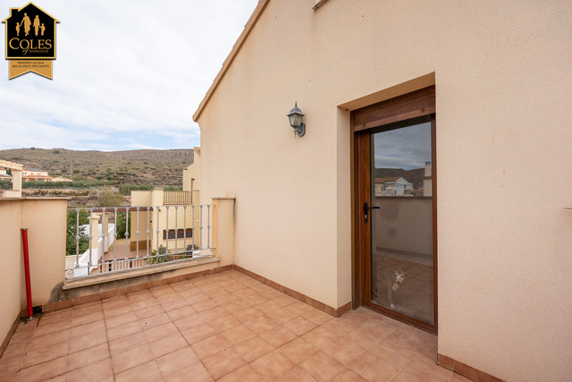 CAR3V09: Villa for Sale in Cariatiz, Almería