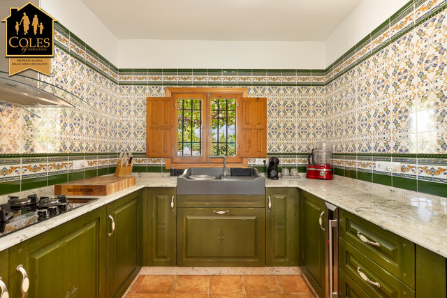 BLA3V11: Villa for Sale in Velez Blanco, Almería