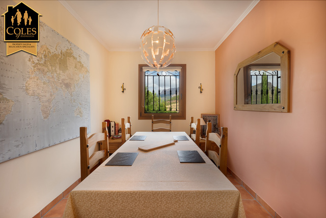 RUB3V22: Villa for Sale in Velez Rubio, Almería