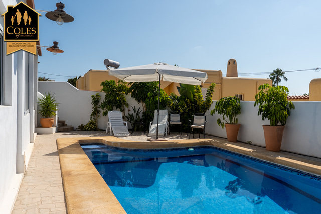 MOJ4V14: Villa for Sale in Mojácar Playa, Almería