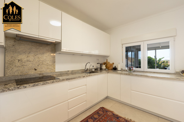 MOJ4V14: Villa for Sale in Mojácar Playa, Almería