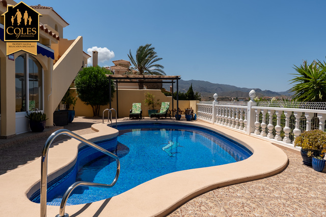 TUR3V54: Villa for Sale in Turre, Almería