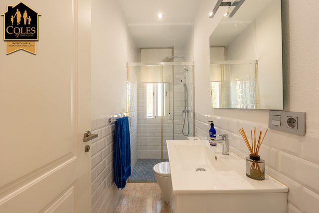 TUR3V54: Villa for Sale in Turre, Almería