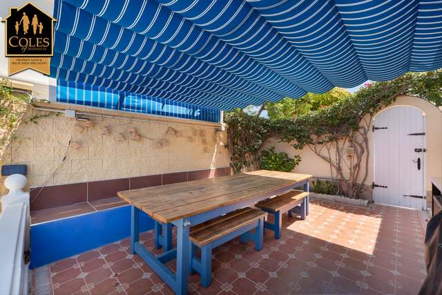 TUR3V54: Villa for Sale in Turre, Almería