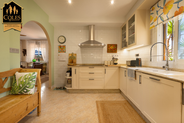 TUR3V54: Villa for Sale in Turre, Almería