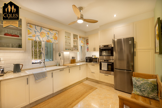 TUR3V54: Villa for Sale in Turre, Almería