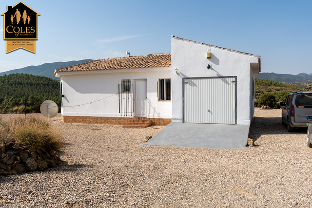 RUB2V02: Villa for Sale in Velez Rubio, Almería
