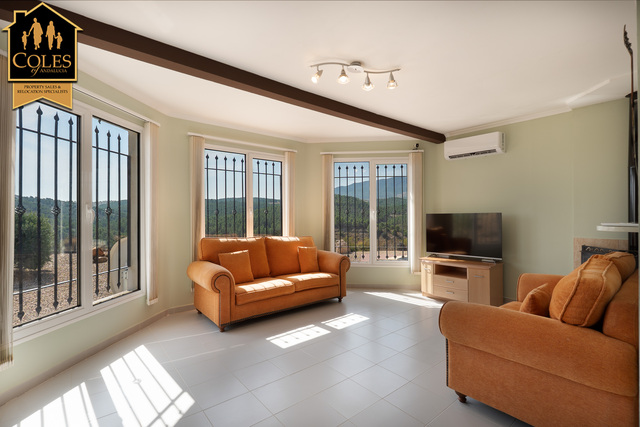 RUB2V02: Villa for Sale in Velez Rubio, Almería