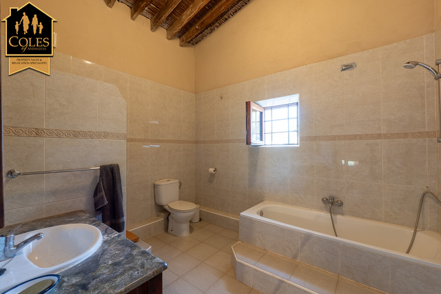ANT4C03: Cortijo for Sale in Antas, Almería