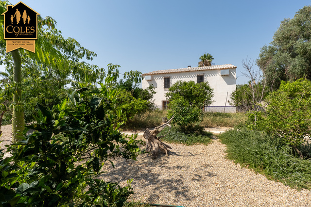 ANT4C03: Cortijo for Sale in Antas, Almería