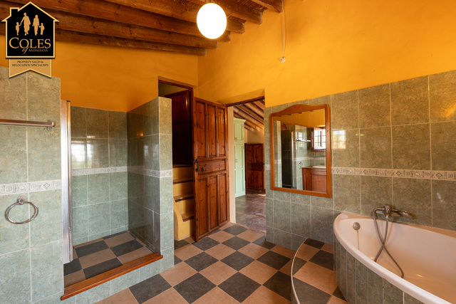ANT4C03: Cortijo for Sale in Antas, Almería