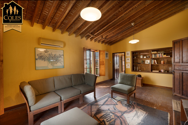 ANT4C03: Cortijo for Sale in Antas, Almería