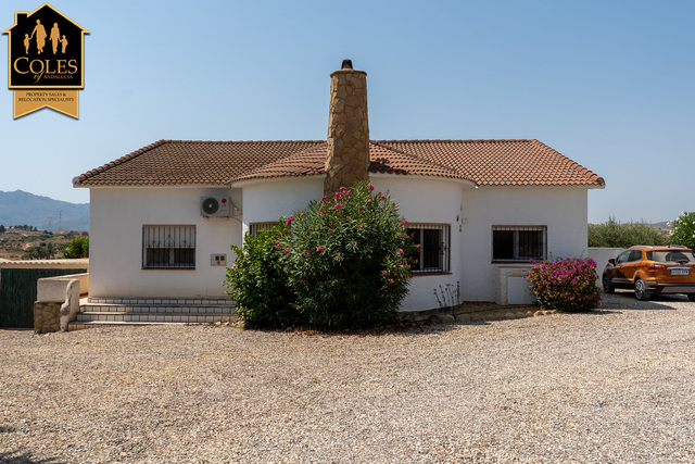 VAL3V18: Villa for Sale in Valle del Este Golf, Almería