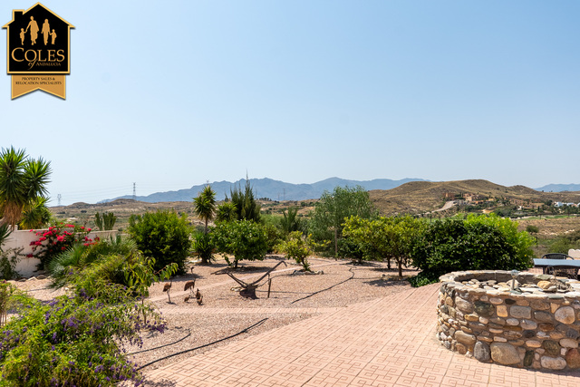 VAL3V18: Villa for Sale in Valle del Este Golf, Almería