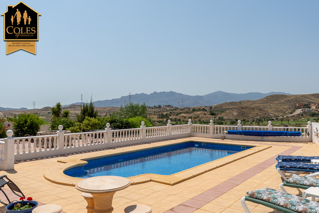 VAL3V18: Villa for Sale in Valle del Este Golf, Almería