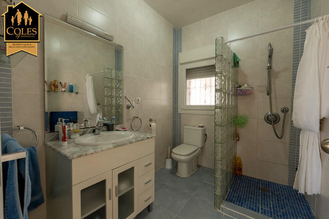 VAL3V18: Villa for Sale in Valle del Este Golf, Almería
