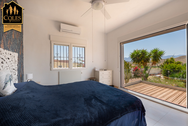 VAL3V18: Villa for Sale in Valle del Este Golf, Almería
