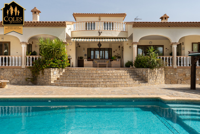 GAL3V03: Villa for Sale in Los Gallardos, Almería