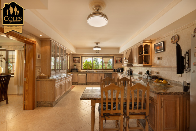 GAL3V03: Villa for Sale in Los Gallardos, Almería
