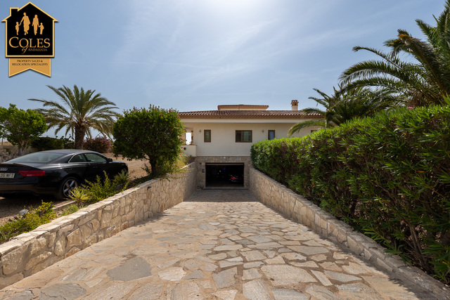 GAL3V03: Villa for Sale in Los Gallardos, Almería