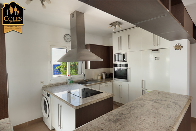 MOJ3V18: Villa for Sale in Mojácar Playa, Almería