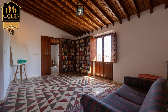 ANT7C01: Cortijo for Sale in Antas, Almería