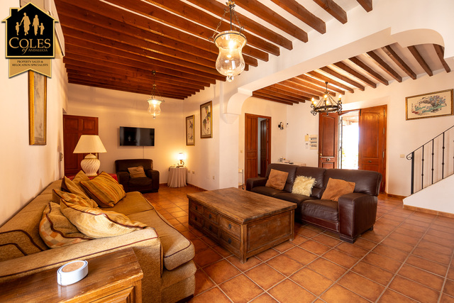 ANT7C01: Cortijo for Sale in Antas, Almería