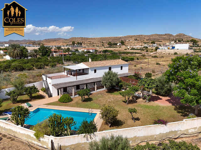 ANT7C01: Cortijo for Sale in Antas, Almería