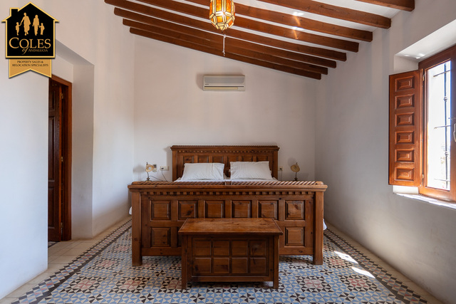 ANT7C01: Cortijo for Sale in Antas, Almería