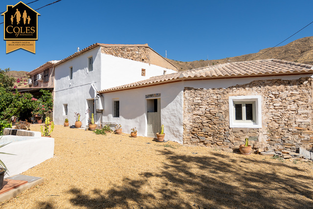 3 Bedroom Cortijo in La Rambla Honda (Lubrin)