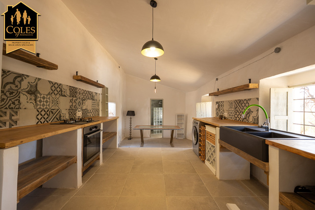 LUB3C01: Cortijo for Sale in La Rambla Honda (Lubrin), Almería