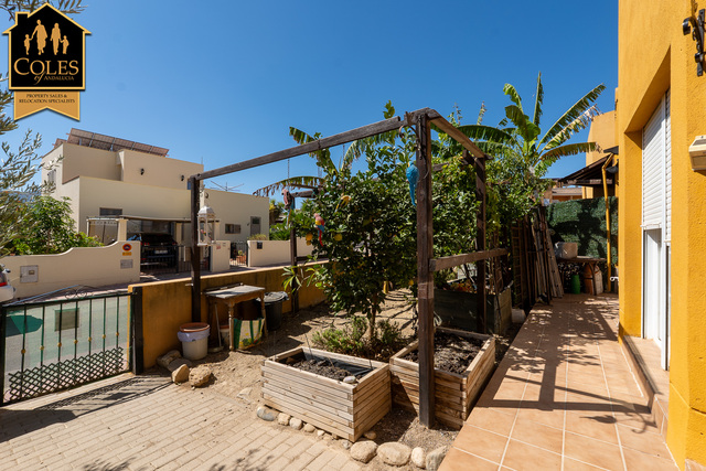 GAL3VJ20: Villa for Sale in Los Gallardos, Almería