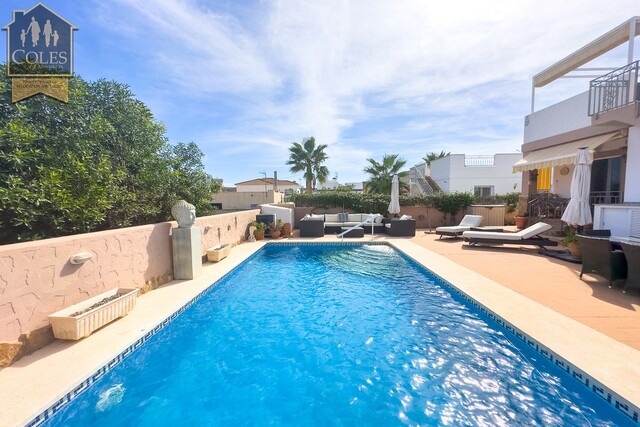 ANT3V05: Villa for Sale in Antas, Almería