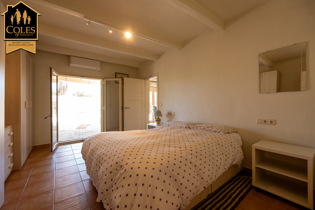 GAL2V02: Villa for Sale in Los Gallardos, Almería