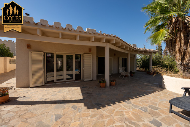 GAL2V02: Villa for Sale in Los Gallardos, Almería