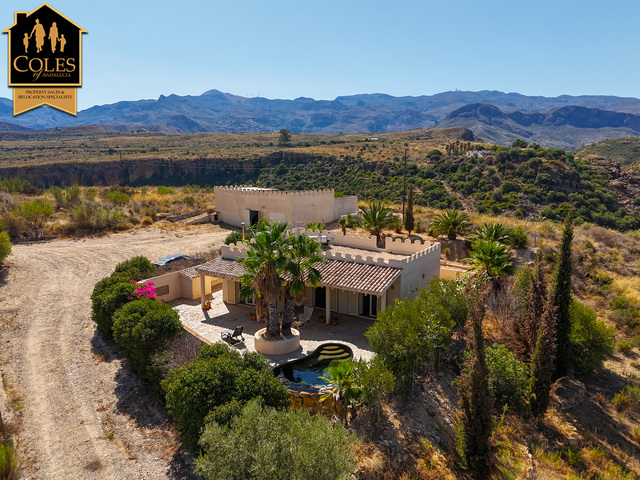 GAL2V02: Villa for Sale in Los Gallardos, Almería