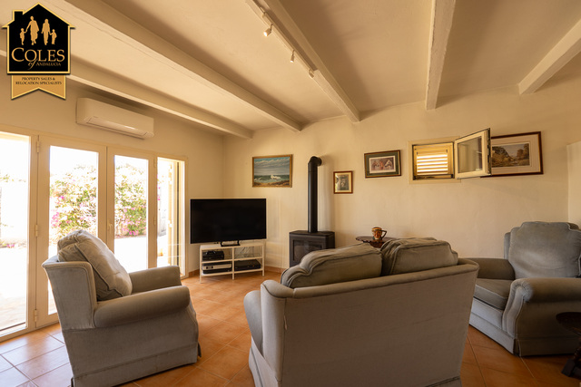 GAL2V02: Villa for Sale in Los Gallardos, Almería
