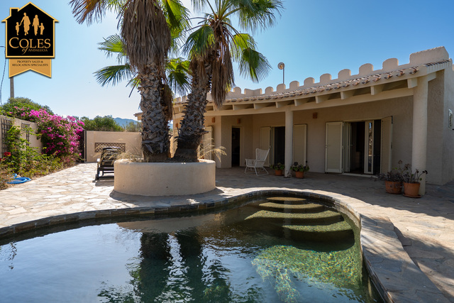 GAL2V02: Villa for Sale in Los Gallardos, Almería