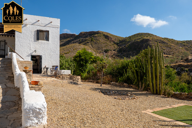 BED3C01: Cortijo for Sale in Bedar, Almería