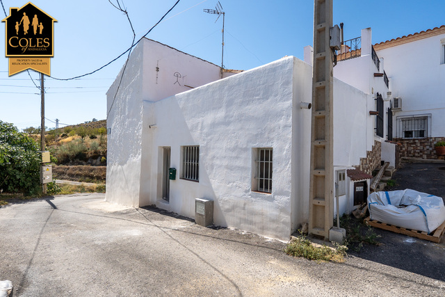 LUB2C02: Cortijo for Sale in Lubrin, Almería