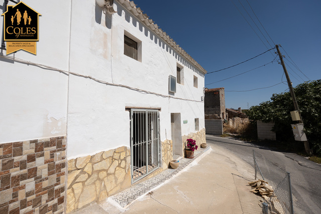 LUB2C02: Cortijo for Sale in Lubrin, Almería