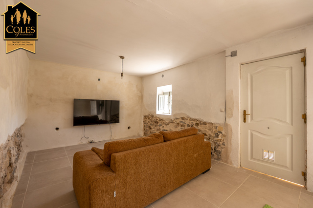 LUB2C02: Cortijo for Sale in Lubrin, Almería