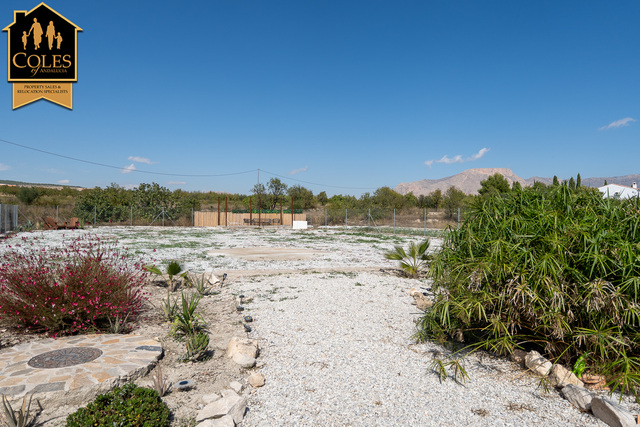 RUB4C07: Cortijo for Sale in Velez Rubio, Almería